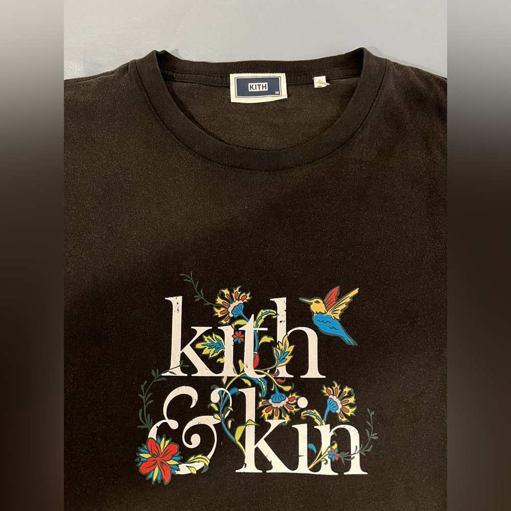 Kith Tshirt M